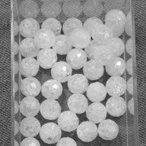   Hegyikristály (hevítéssel roppantott) ásványgyöngy - 10mm-es FAZETTÁLT golyó - 1db