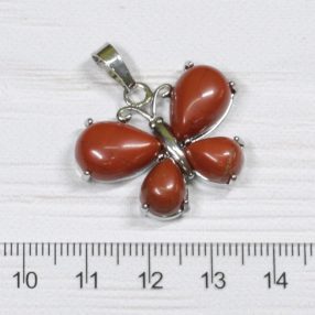   Vörösjáspis pillangó medál, ródium színű fém részekkel, 24x30mm