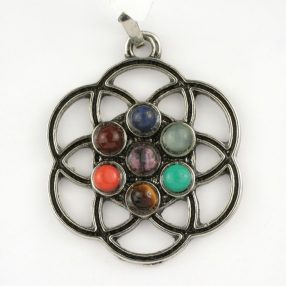   Csakra medál - 36x30mm-es életvirág, ásványokkal díszítve