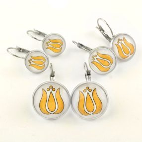   Nemesacél üveglencsés franciakapcsos fülbevaló - választható méretben - népies virág, tulipán (2901)