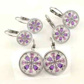   Nemesacél üveglencsés franciakapcsos fülbevaló - választható méretben - népies virágok (2907)