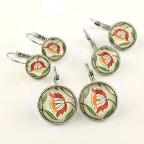   Nemesacél üveglencsés franciakapcsos fülbevaló - választható méretben - virágmintás (3409)