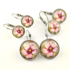 Nemesacél üveglencsés franciakapcsos fülbevaló - választható méretben - virágmintás (3409)