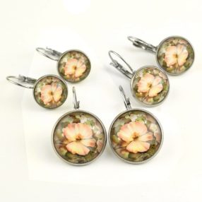   Nemesacél üveglencsés franciakapcsos fülbevaló - választható méretben - virágmintás (3417)