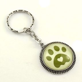 Üveglencsés kulcstartó - tappancs mancs (0203)