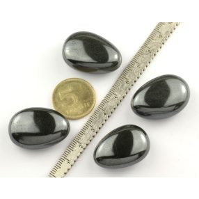 Hematit csepp marokkő 2,5-3cm /db