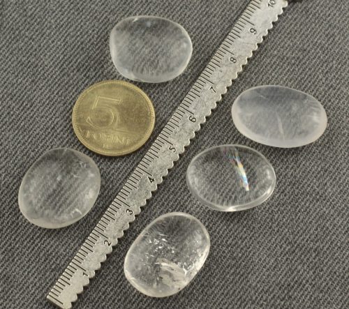 Hegyikristály (enyhén zárványos) lencse marokkő 2-2,5cm /db