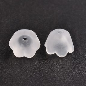   Akril virág (gyöngyvirág) - 7x10mm-es áttetsző matt fehér