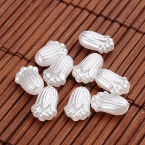 Akril tekla virág gyöngy - 12x8x5mm-es törtfehér 