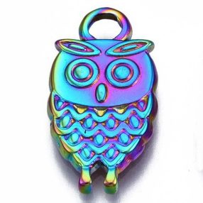   Nemesacél medál - 18,5x10x2mm-es szivárvány színű bagoly