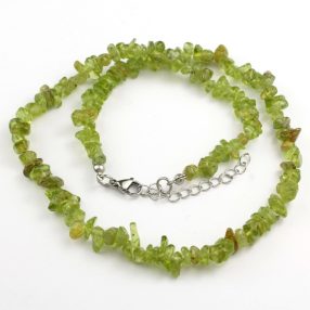   Peridot ásvány splitter / szemcse  nyaklánc nemesacél fém részekkel - kb. 45cm-es, plusz 5cm lánchosszabbító