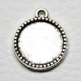   Tibeti stílusú KÉTOLDALAS ragasztható fém medál alap - antik ezüst színű 20x16mm-es, 14mm-es kabosonhoz