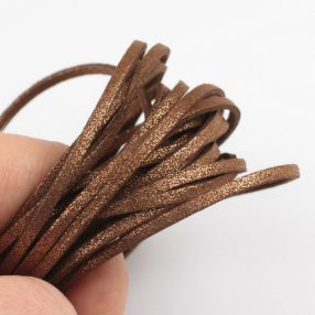   Művelúr "bőr" szál (hasítottbőr utánzat) 2,5 x 1,4mm-es - mv143 csillogó sötétebb bronzbarna - 4m